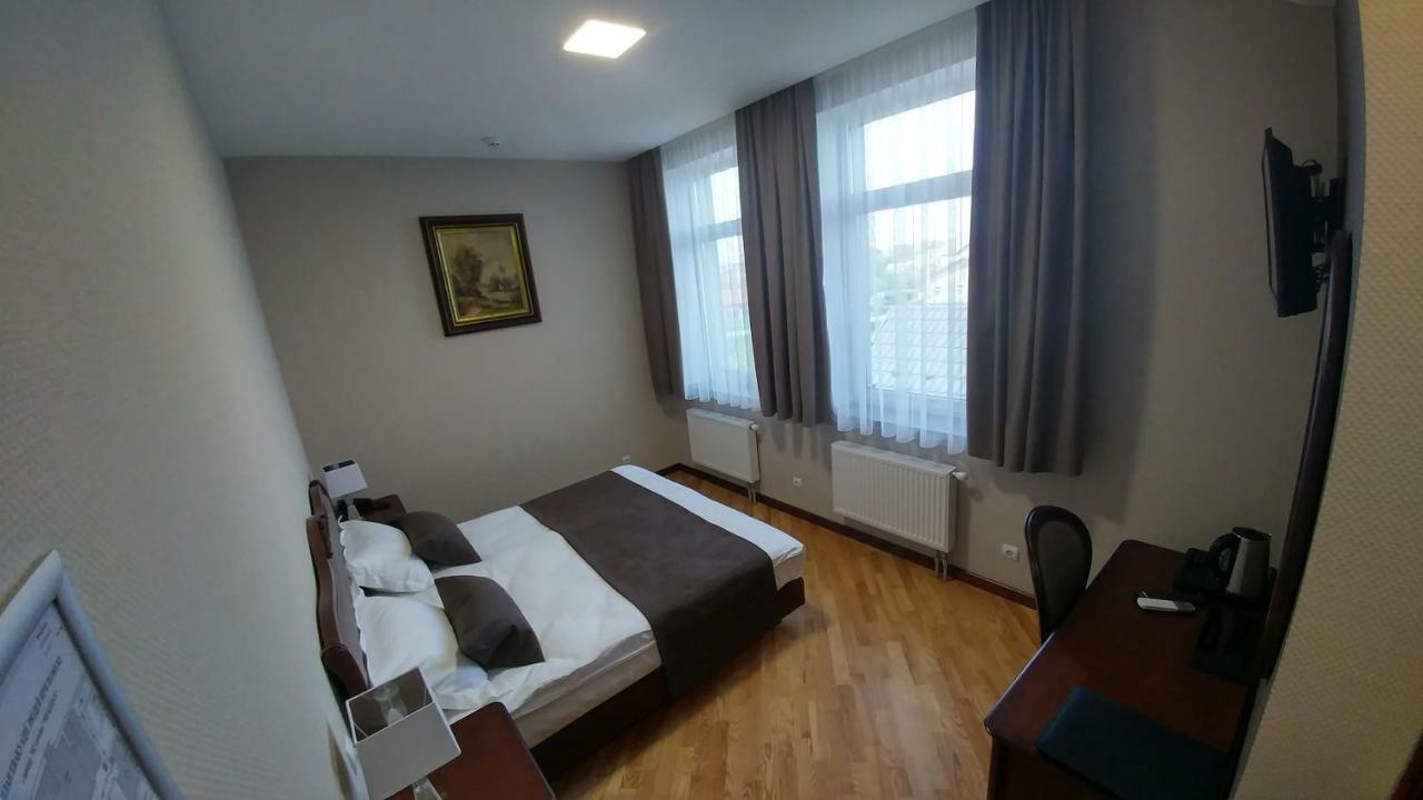 Hotel Meridian Brody Exterior foto